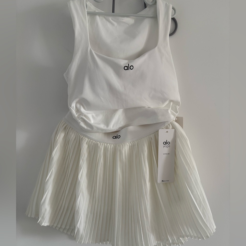 ALO yoga tennis skirt lining light-proof pleated skirt vest set